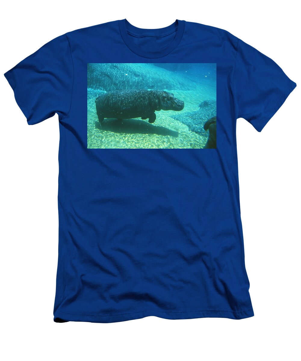 1 Hippopotamus Underwater Greg Ochocki T-Shirt