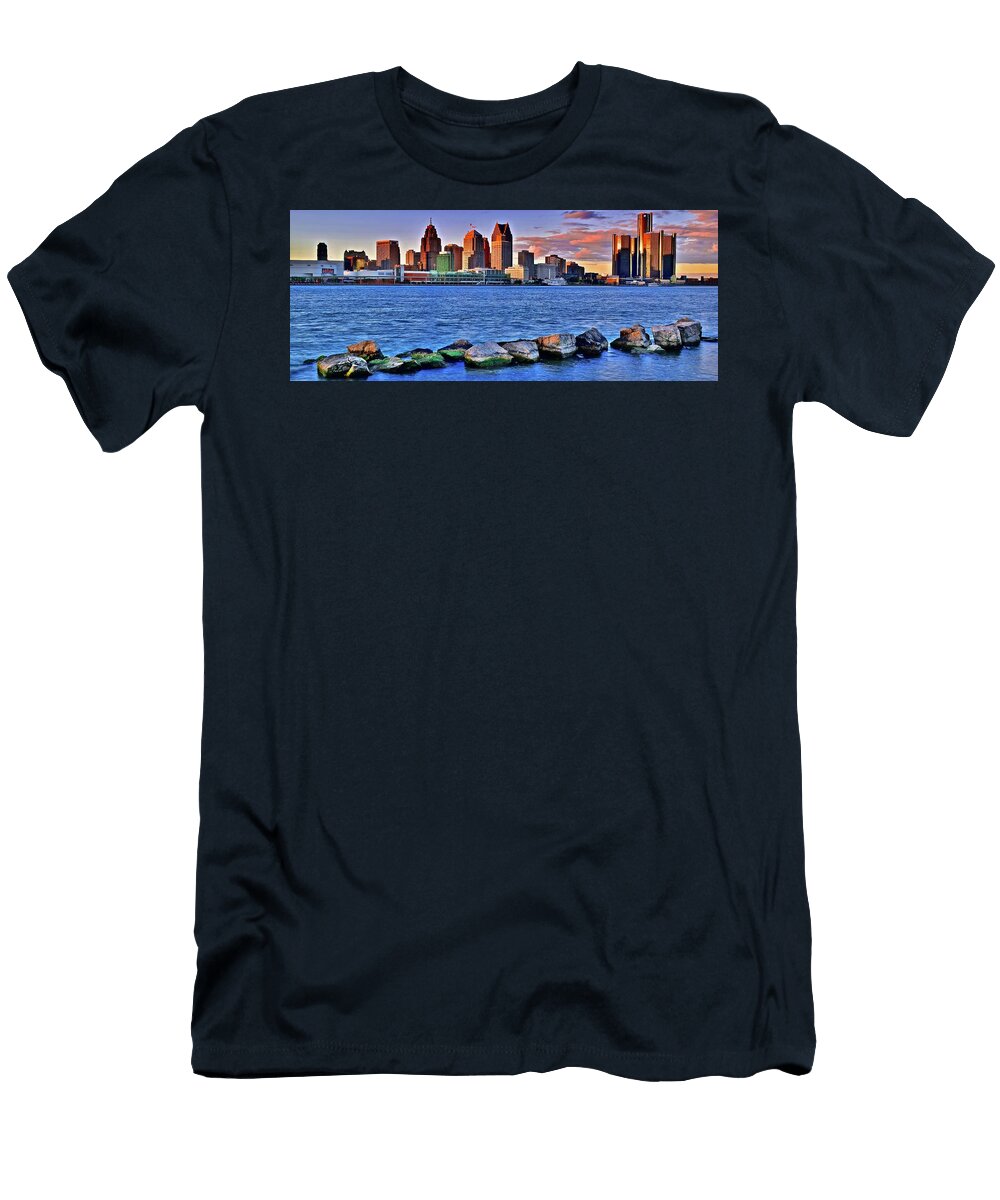 As the Sun Goes Down on Detroit Frozen in Time Fine Art Photography T-Shirt